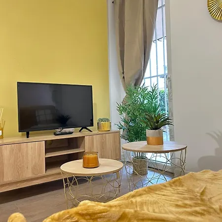 L'etoile Doree Avec Parking